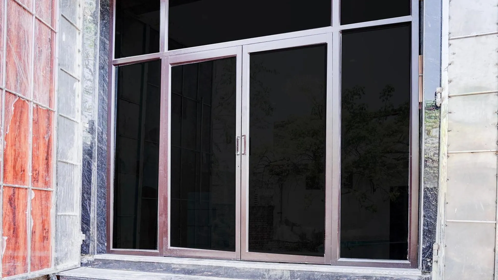 Super Hotel O Sikandra Near Akbar Tomb Agra   Agra (Uttar Pradesh)