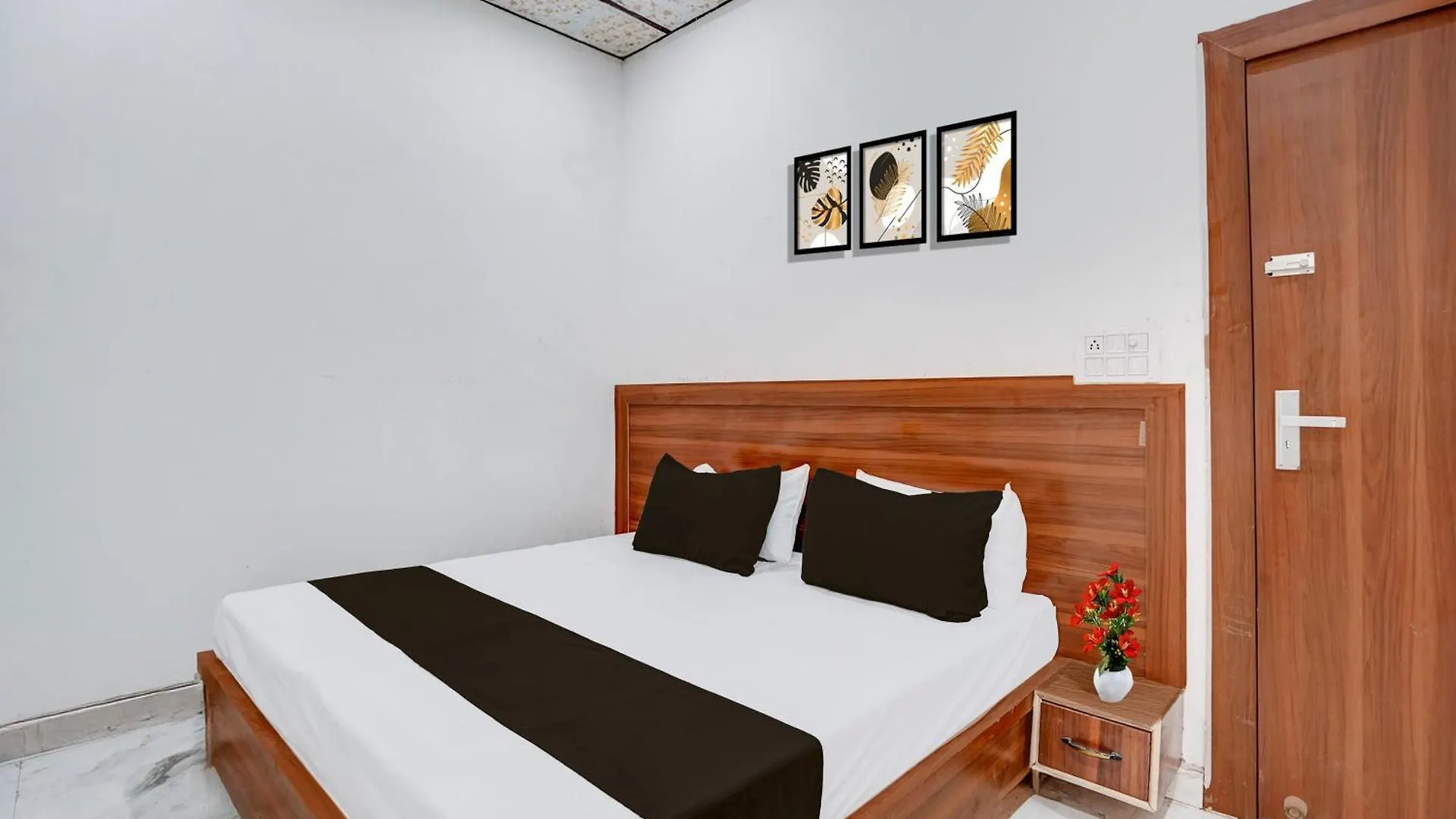 Super Hotel O Sikandra Near Akbar Tomb Agra  3*, Agra (Uttar Pradesh)